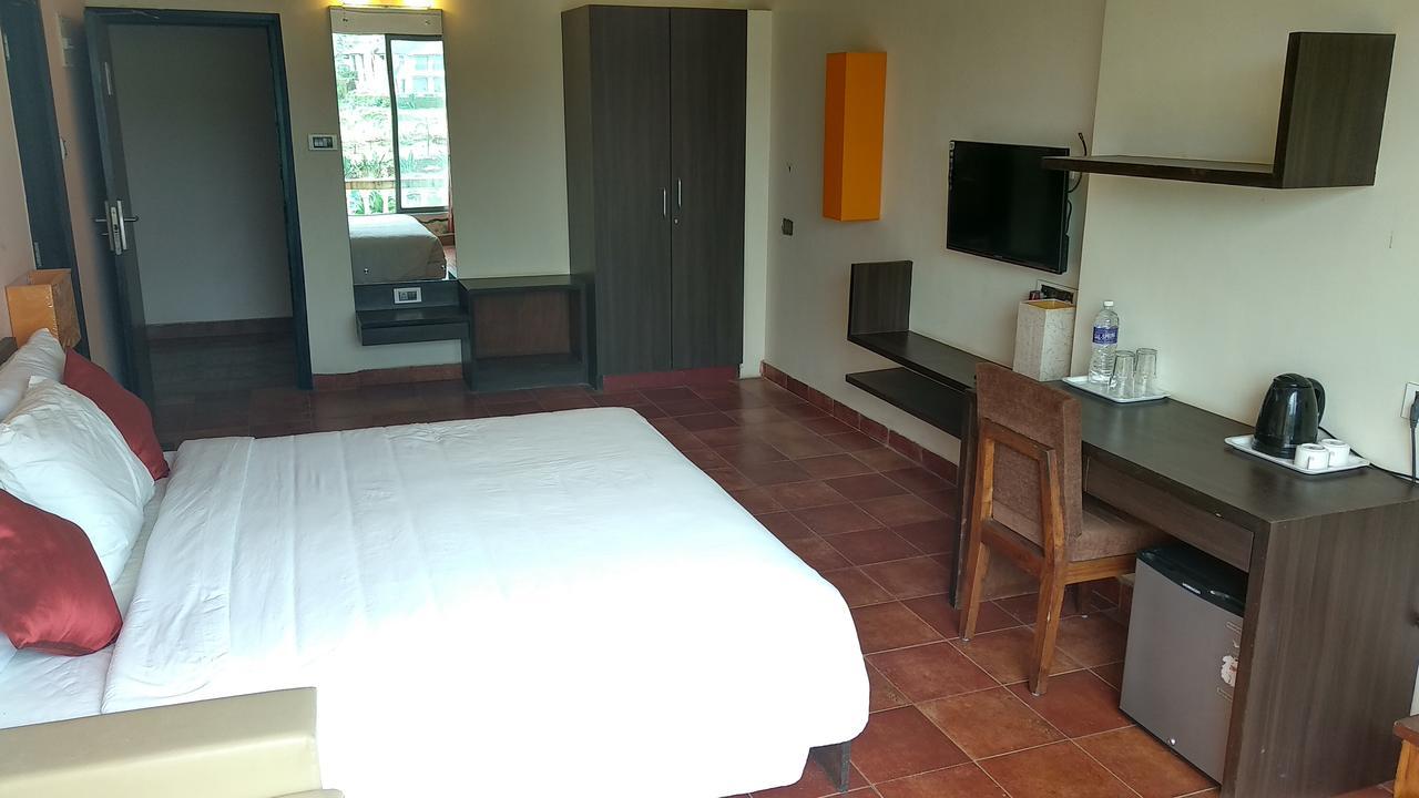 Yog Resort By Splenor Maneri  Extérieur photo